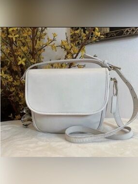 💚Coach Town Bag  glove tanned leather made United States 💚